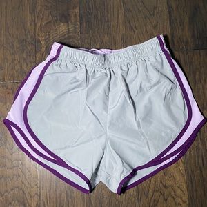 Nike shorts. Size medium.